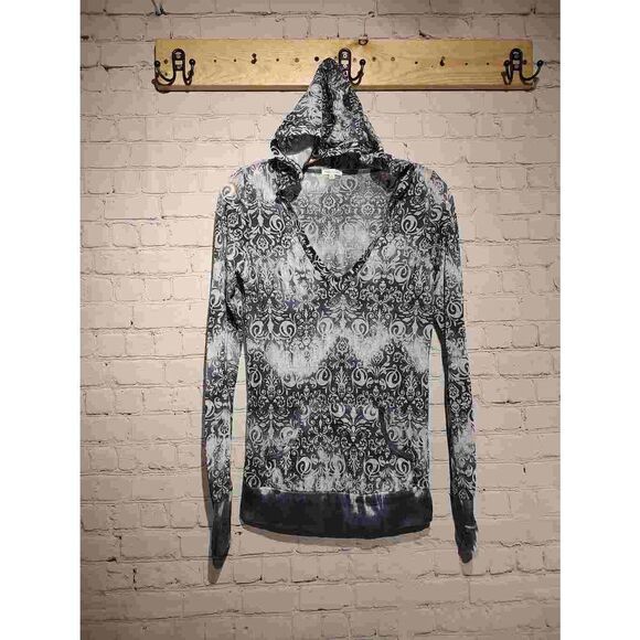 Maurices lightweight semi sheer hooded top small - Picture 2 of 5